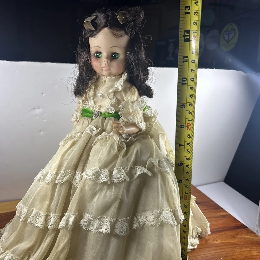 Vintage Madame Alexander Scarlett‎ Madame Alexander Doll 13